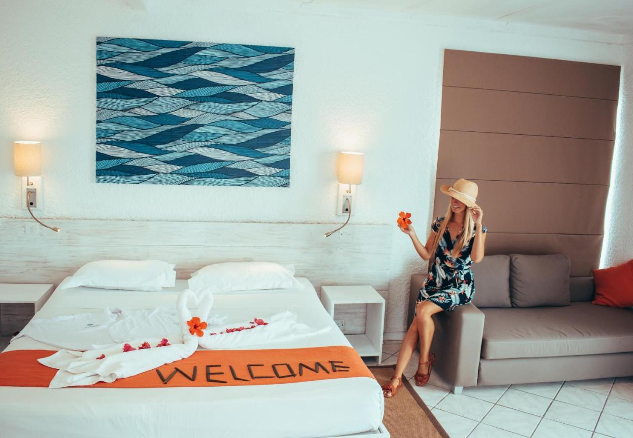 Astroea Beach Hotel (Adults Only) Blue Bay Bagian luar foto