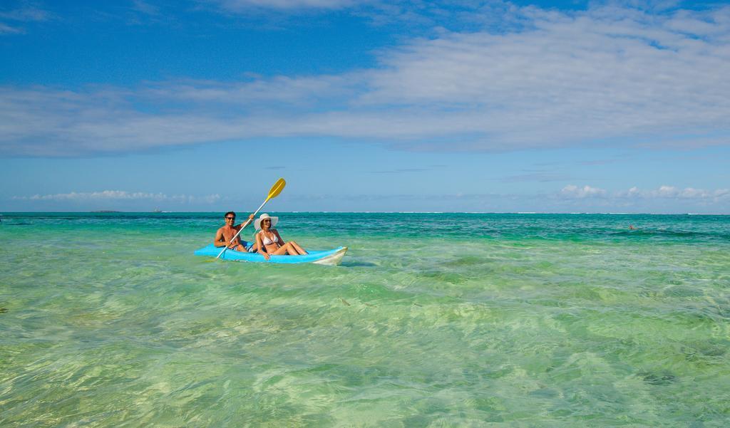 Astroea Beach Hotel (Adults Only) Blue Bay Bagian luar foto