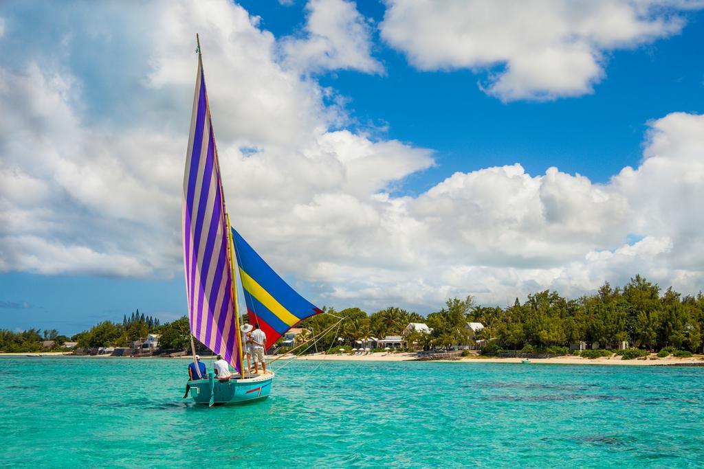 Astroea Beach Hotel (Adults Only) Blue Bay Bagian luar foto