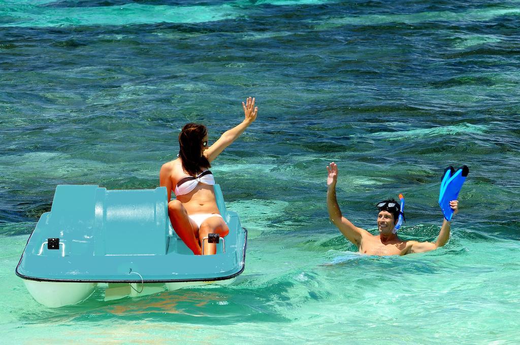 Astroea Beach Hotel (Adults Only) Blue Bay Bagian luar foto