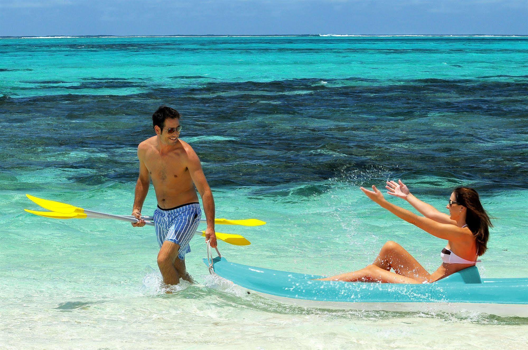 Astroea Beach Hotel (Adults Only) Blue Bay Bagian luar foto