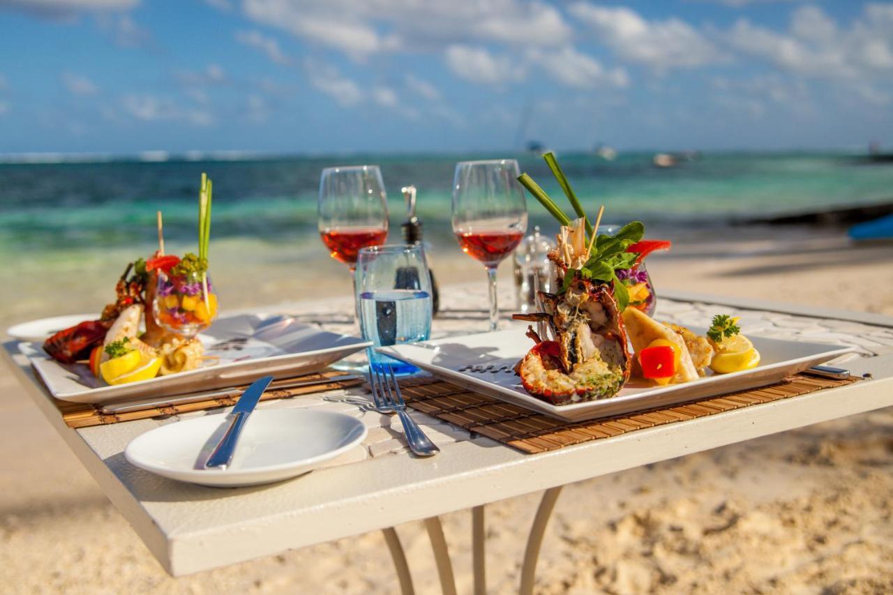 Astroea Beach Hotel (Adults Only) Blue Bay Bagian luar foto